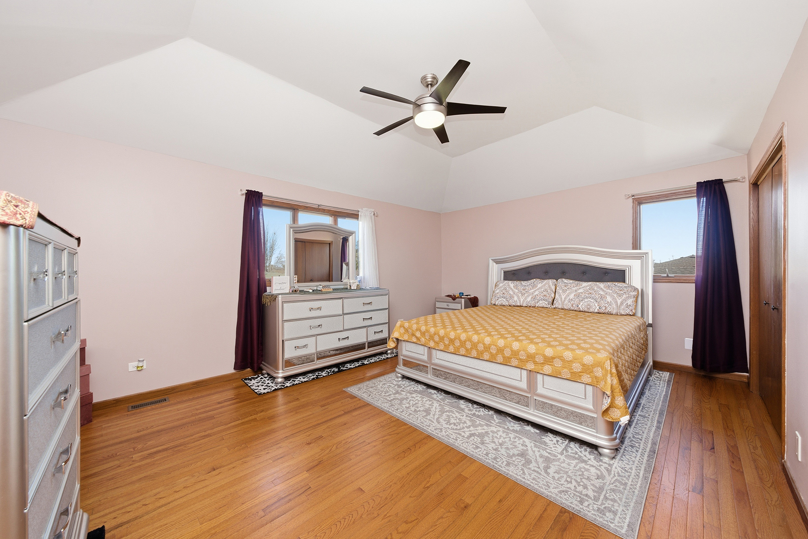 7435 W 157th Street, Orland Park, IL 60462