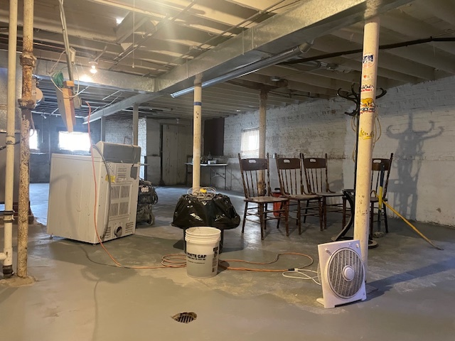 2525 Davisson Street, River Grove, IL 60171