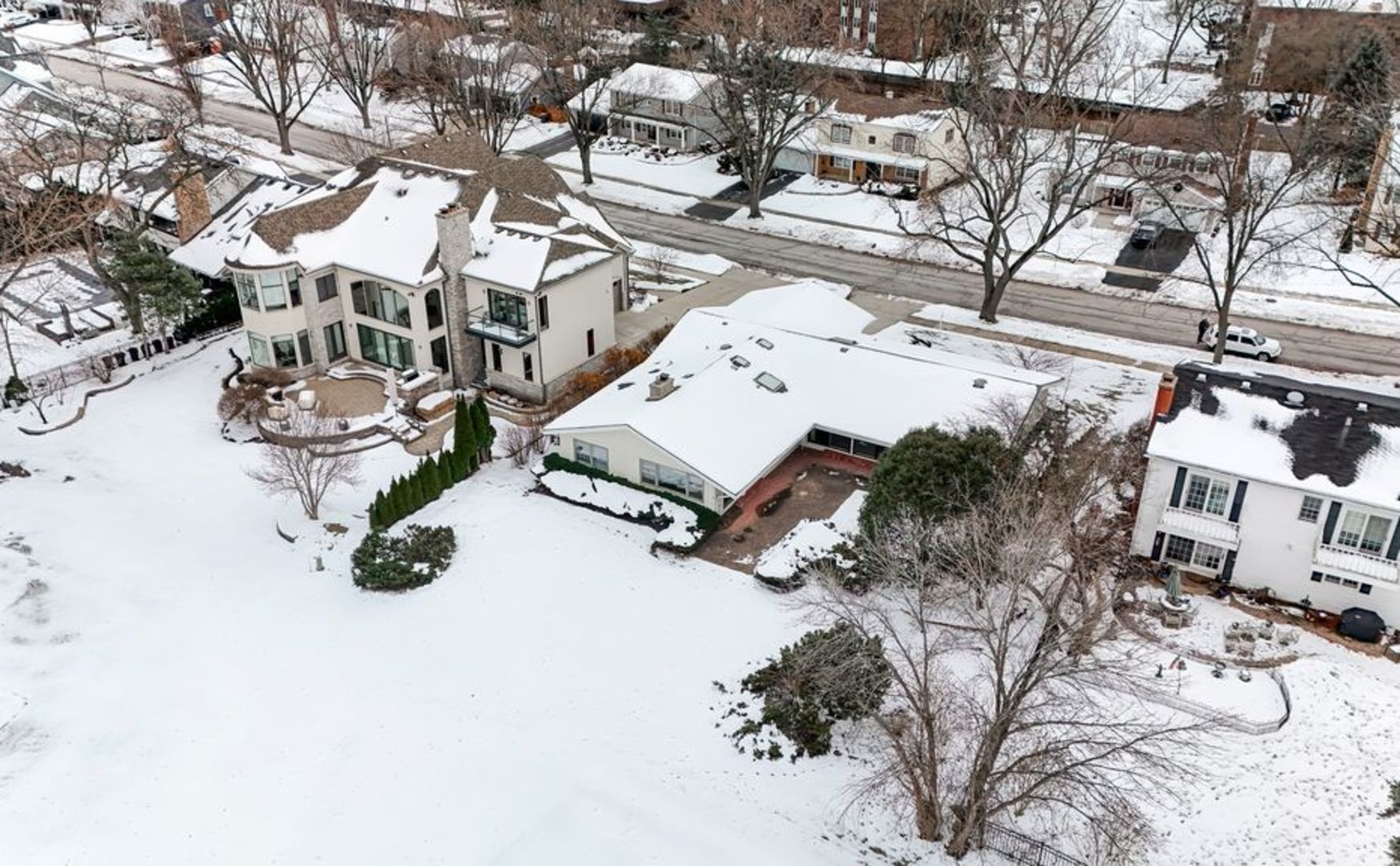 1117 Summit Hills Lane, Naperville, IL 60563