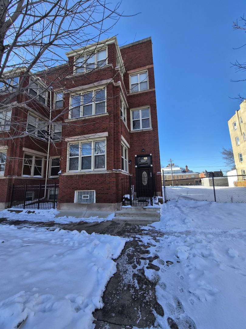 4828 S Indiana Avenue #201, Chicago, IL 60615
