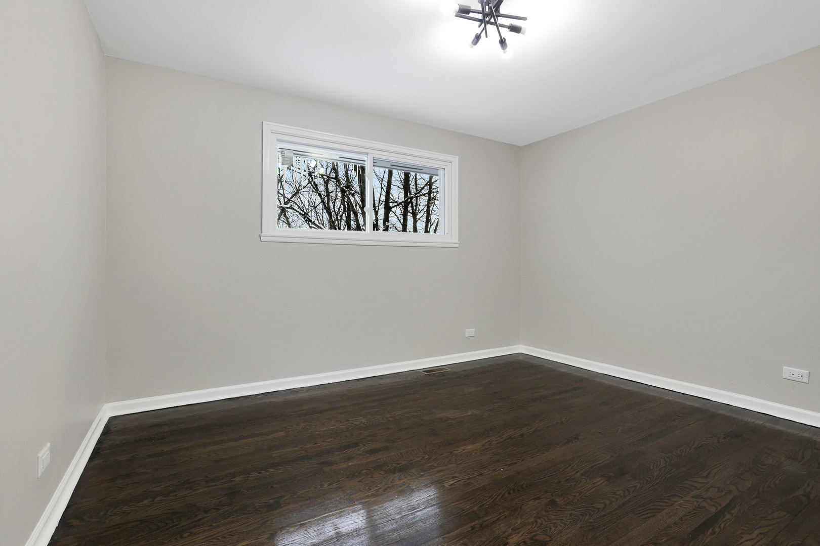 1835 W Weathersfield Way, Schaumburg, IL 60193