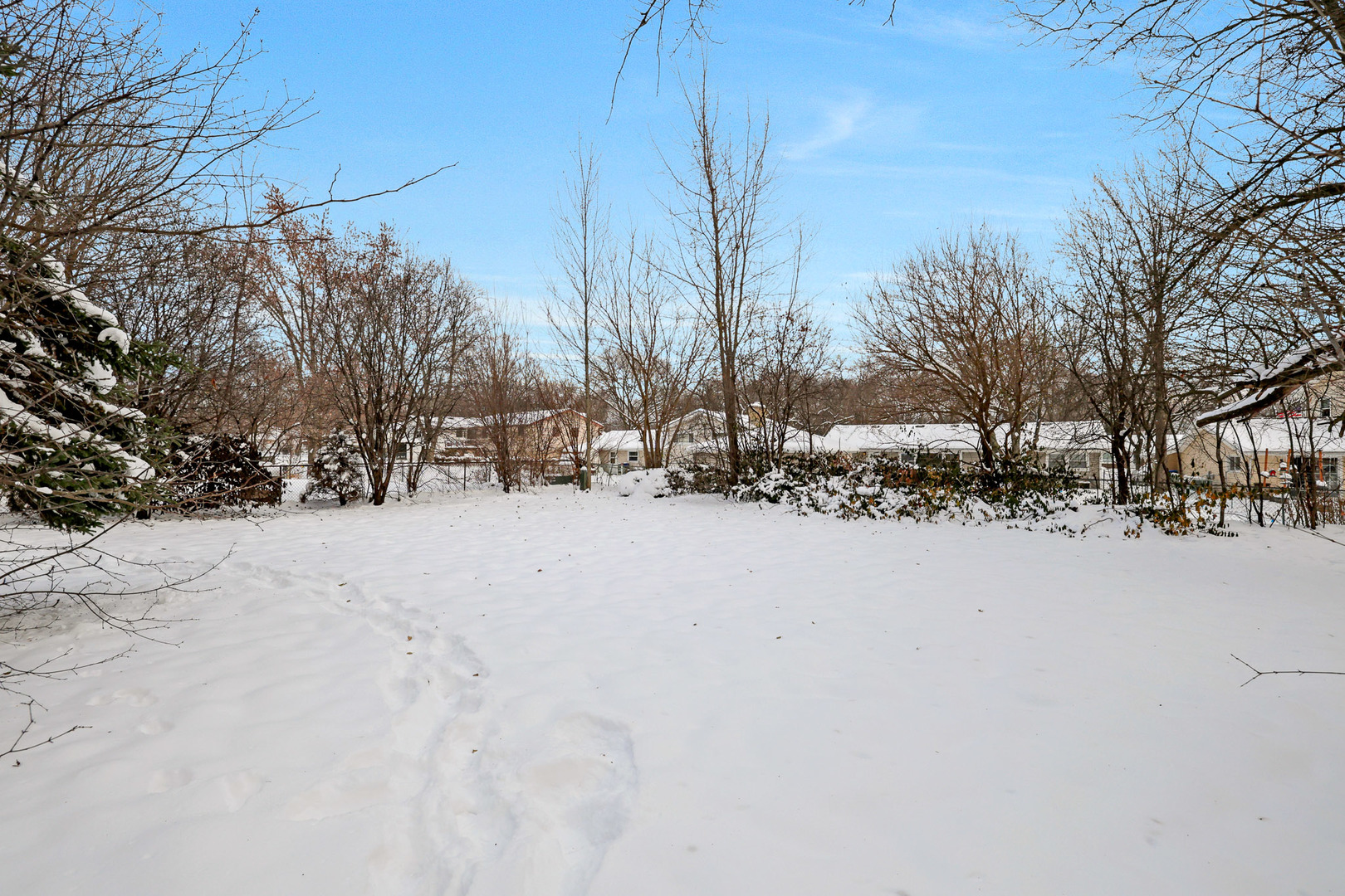 1835 W Weathersfield Way, Schaumburg, IL 60193