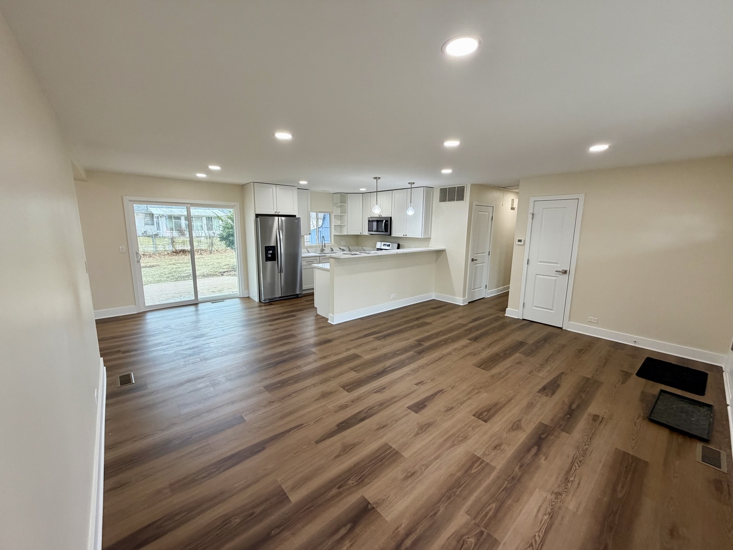 54 Brantwood Avenue, Elk Grove Village, IL 60007