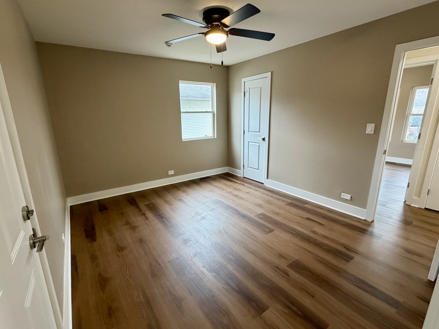 54 Brantwood Avenue, Elk Grove Village, IL 60007