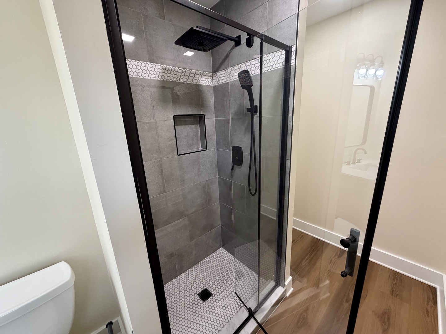 54 Brantwood Avenue, Elk Grove Village, IL 60007