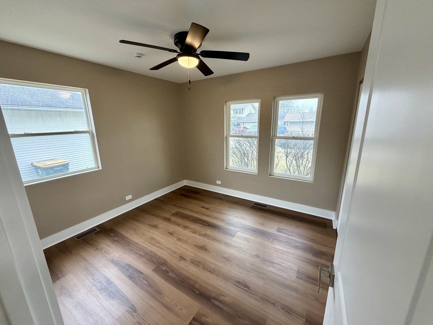 54 Brantwood Avenue, Elk Grove Village, IL 60007