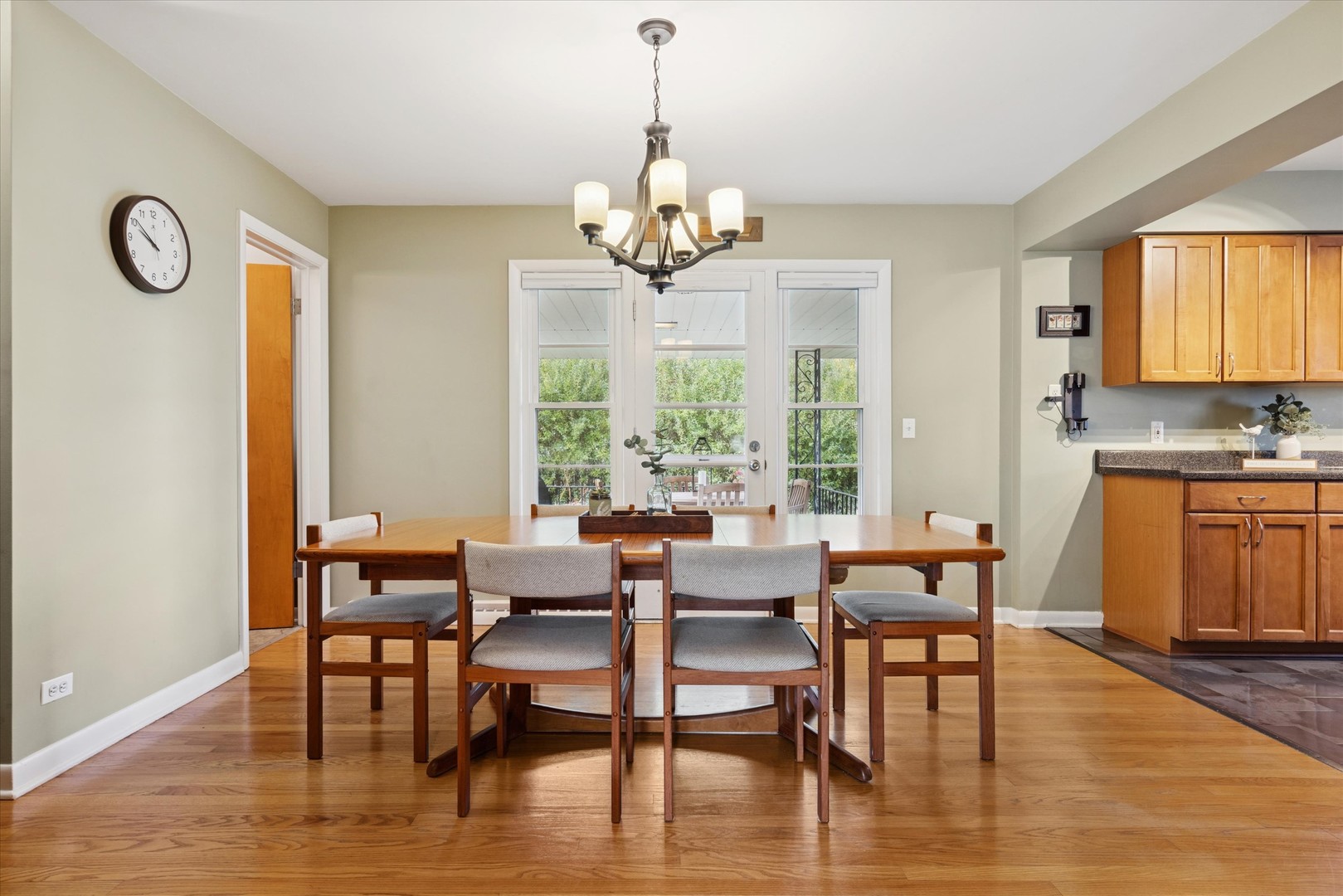 31 E Washington Boulevard, Lombard, IL 60148