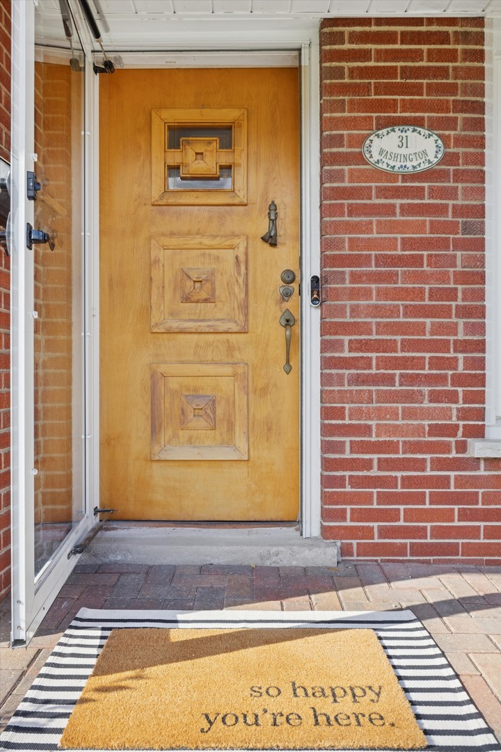 31 E Washington Boulevard, Lombard, IL 60148