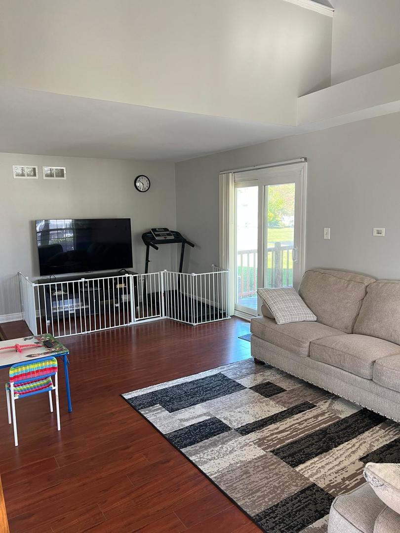 3496 Willowview Court #3496, Aurora, IL 60504