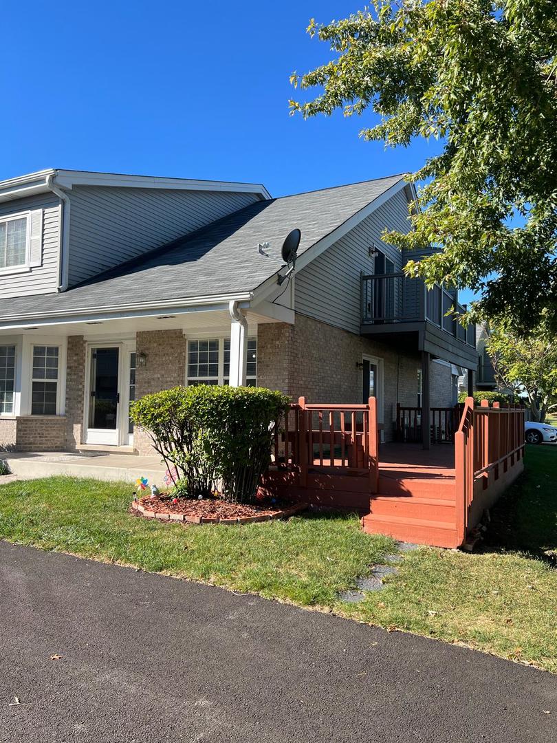 3496 Willowview Court #3496, Aurora, IL 60504