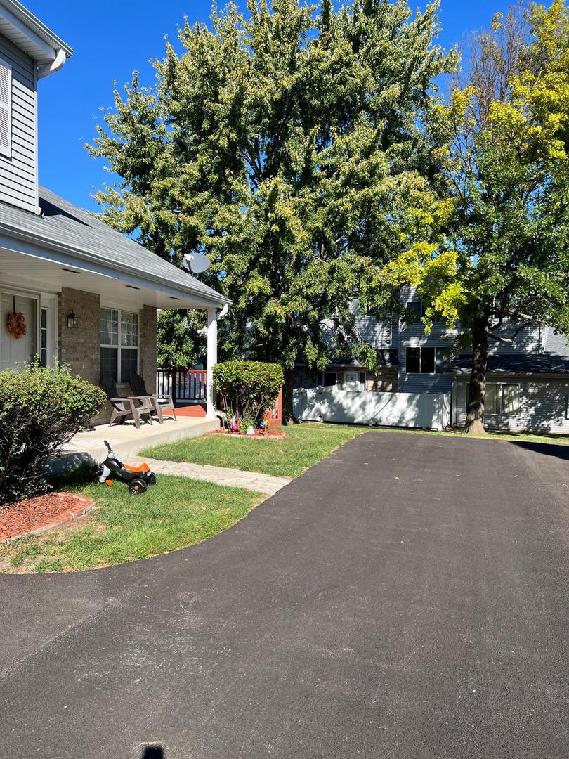 3496 Willowview Court #3496, Aurora, IL 60504