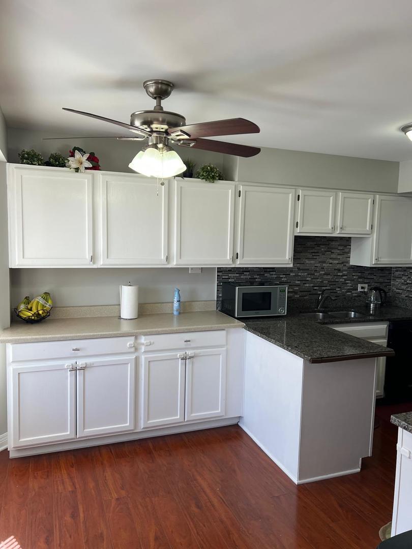 3496 Willowview Court #3496, Aurora, IL 60504