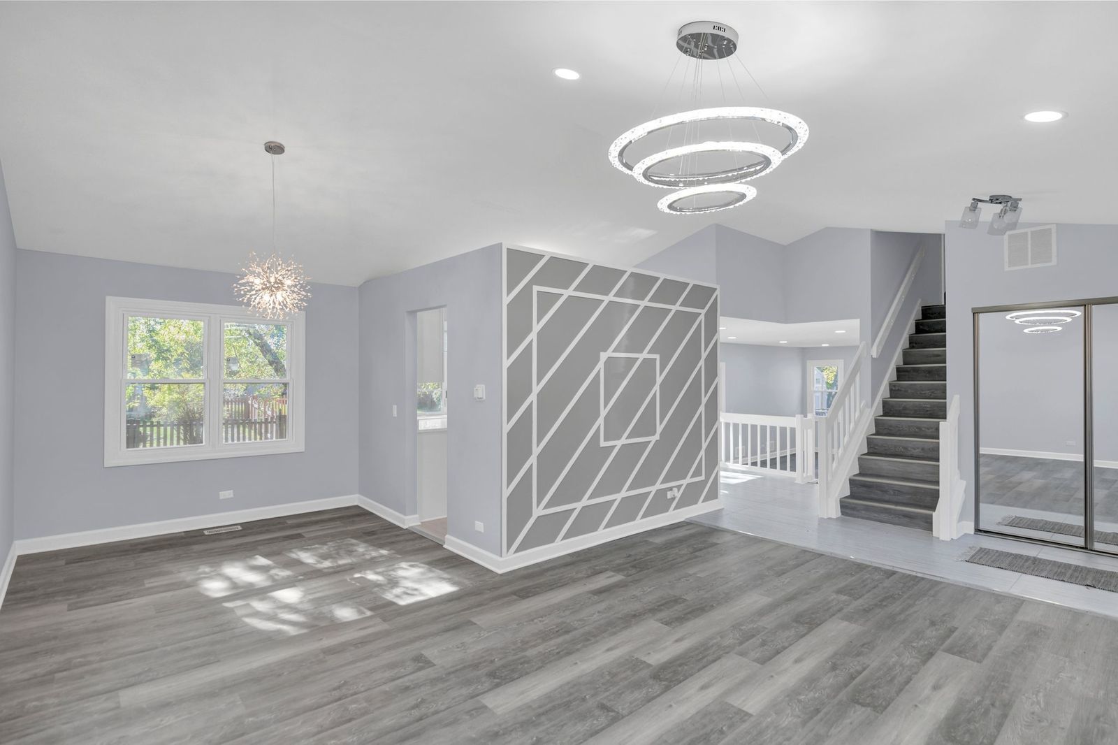 27W125 CHESTNUT Lane, Winfield, IL 60190