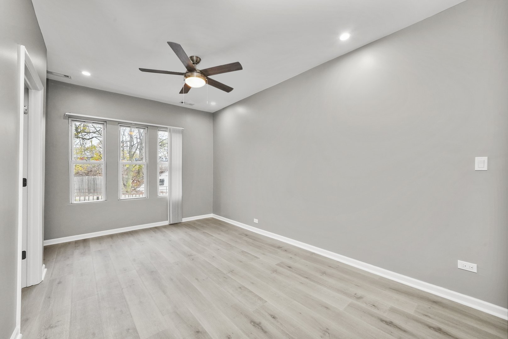 3328 S Damen Avenue, Chicago, IL 60608