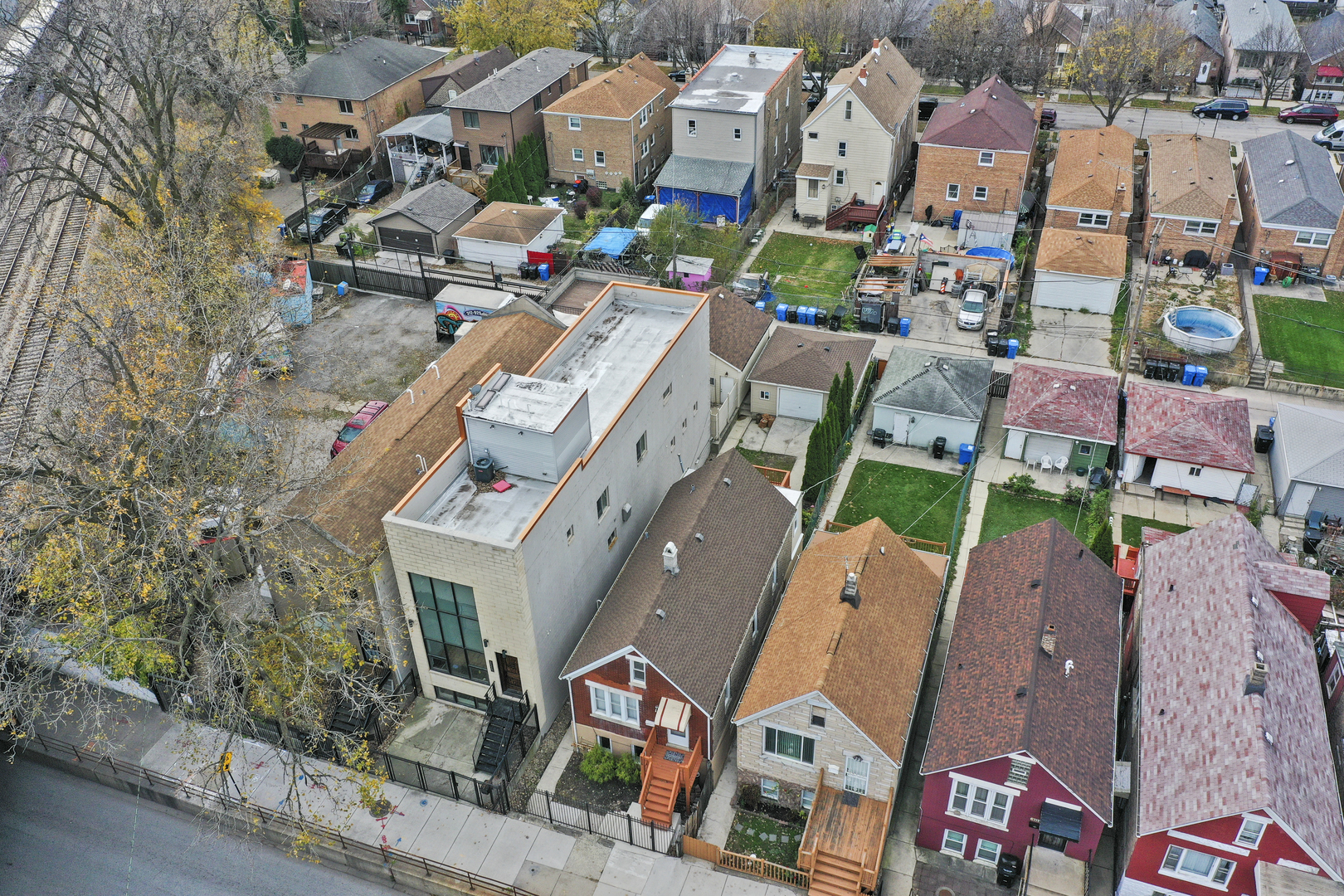 3328 S Damen Avenue, Chicago, IL 60608