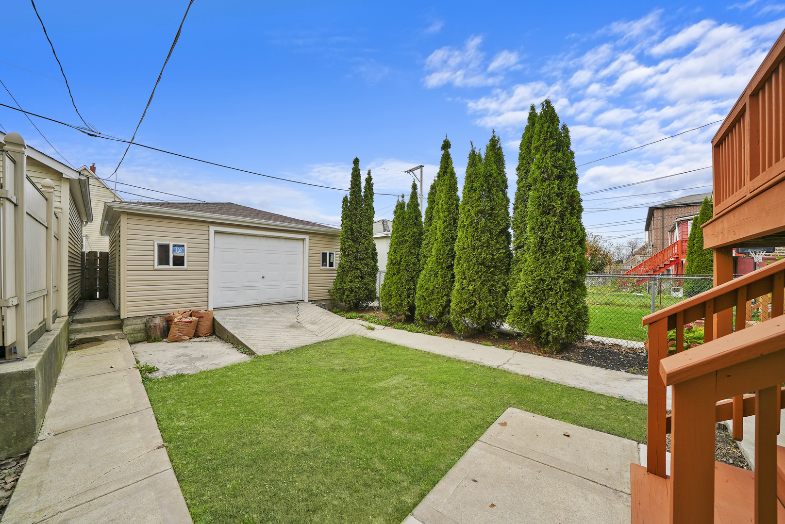 3328 S Damen Avenue, Chicago, IL 60608