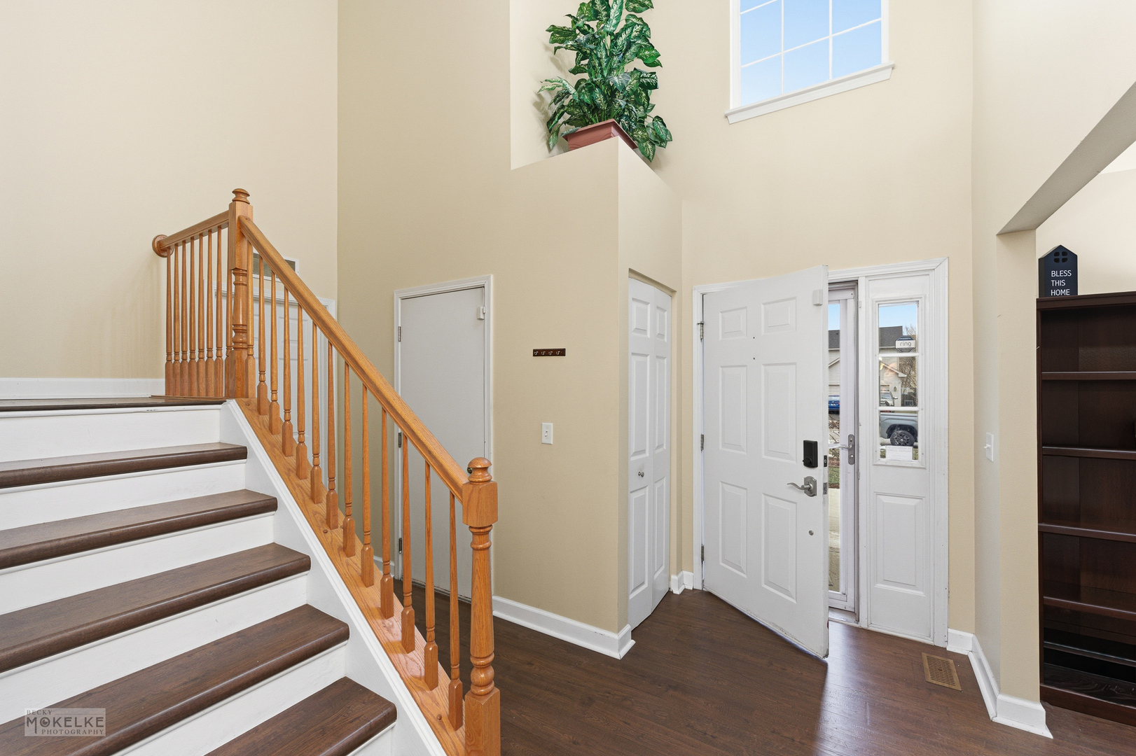 181 Hillside Drive, Bolingbrook, IL 60440