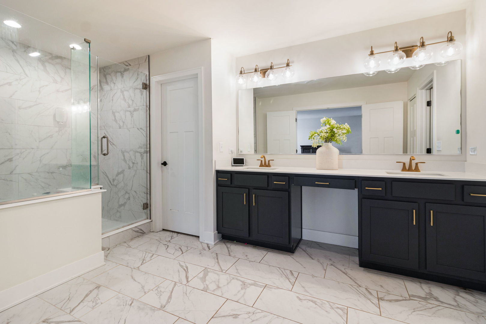 21042 Coventry Circle, Shorewood, IL 60404