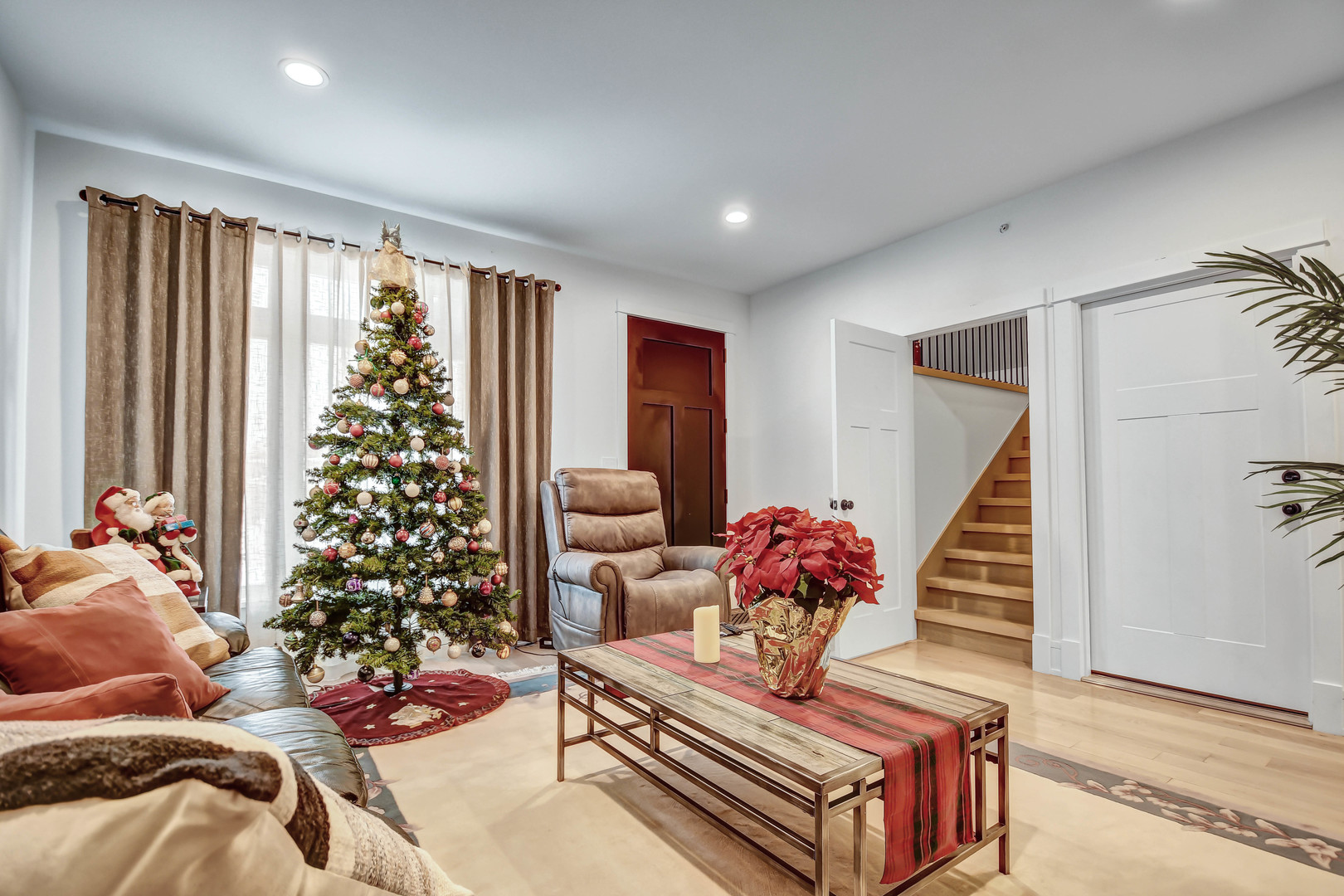 8332 S 78th Court, Justice, IL 60458