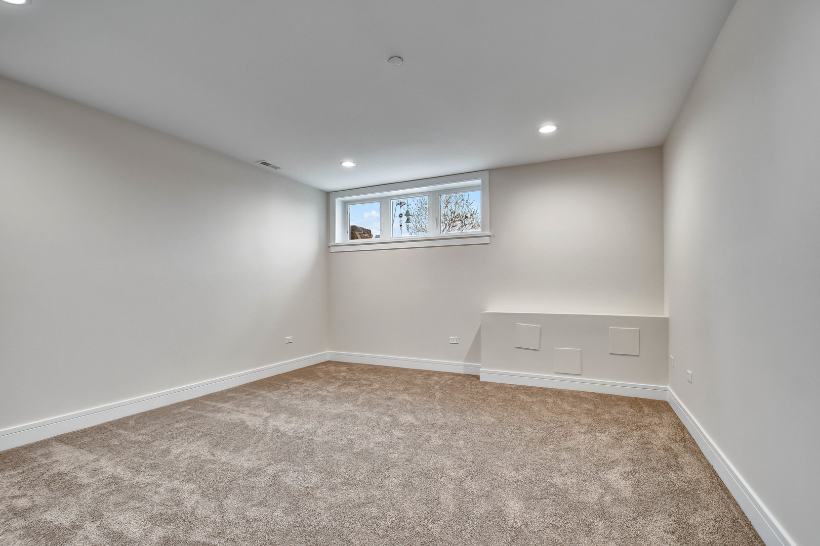 8332 S 78th Court, Justice, IL 60458