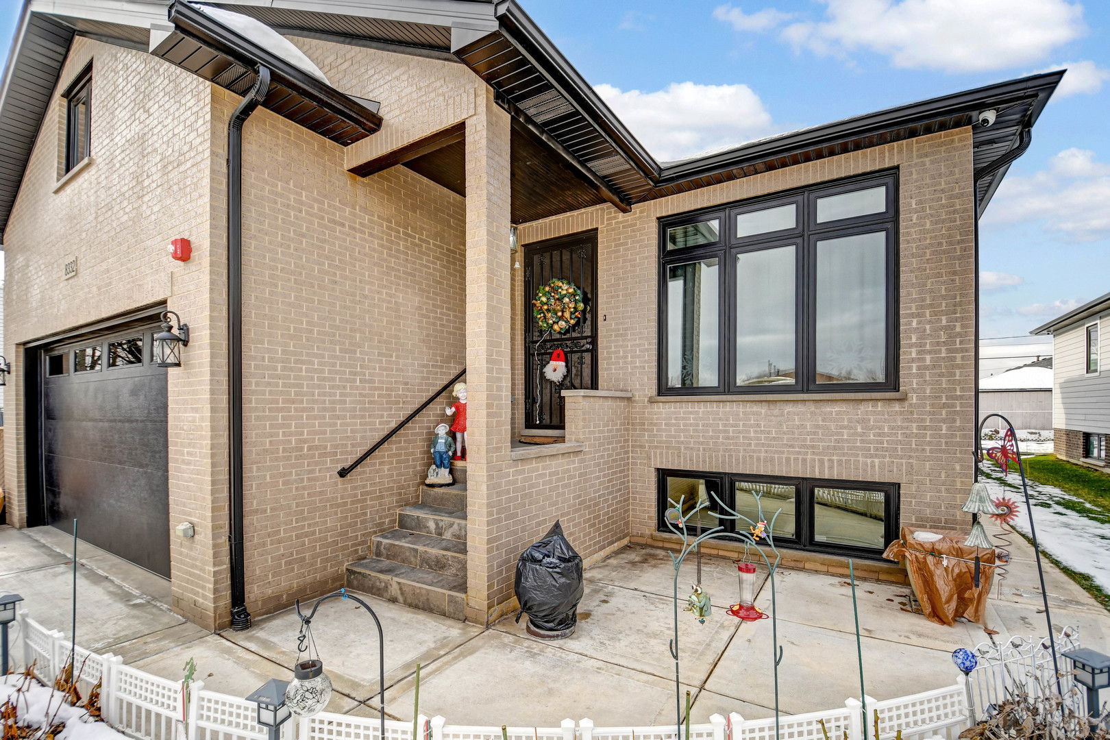 8332 S 78th Court, Justice, IL 60458