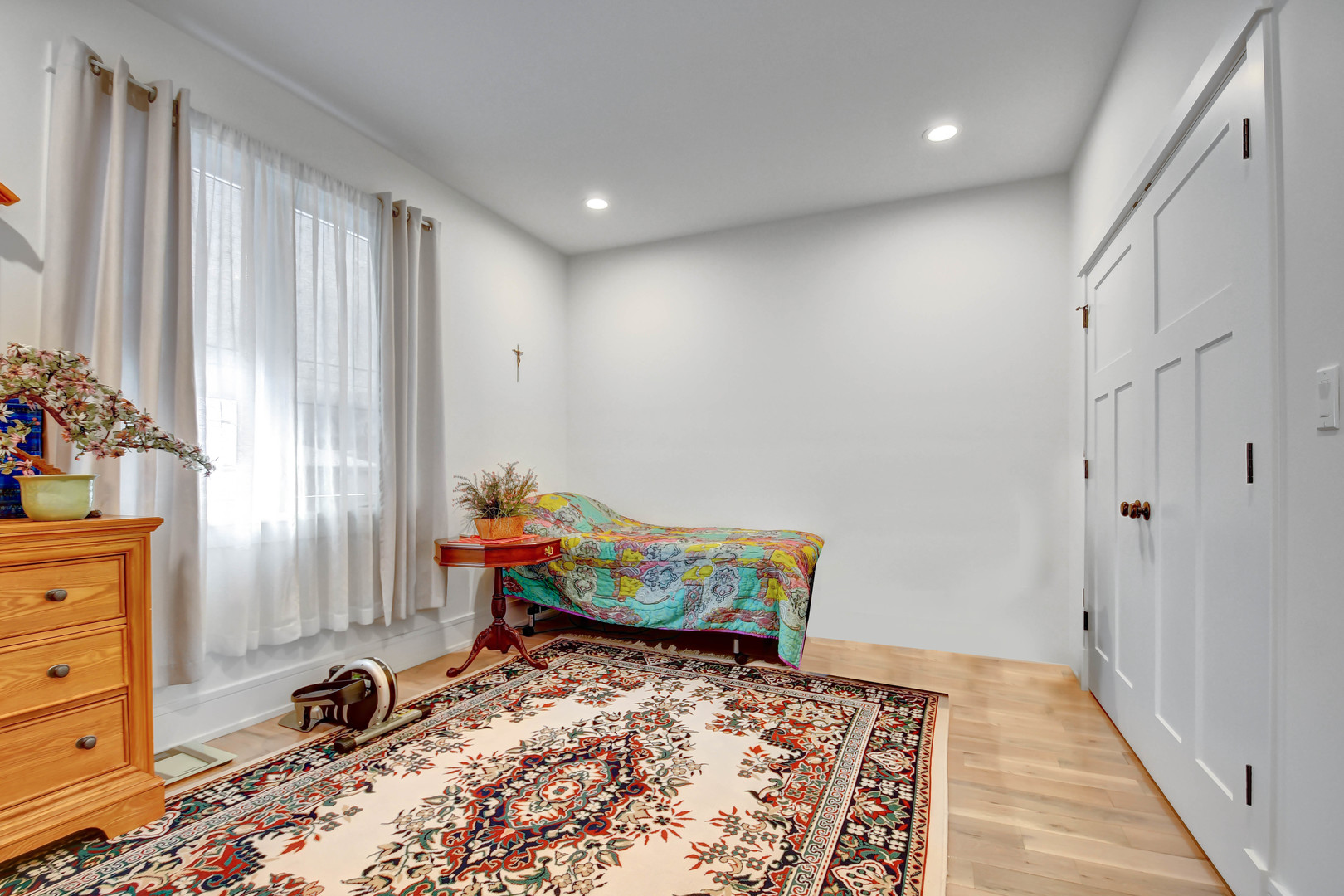 8332 S 78th Court, Justice, IL 60458