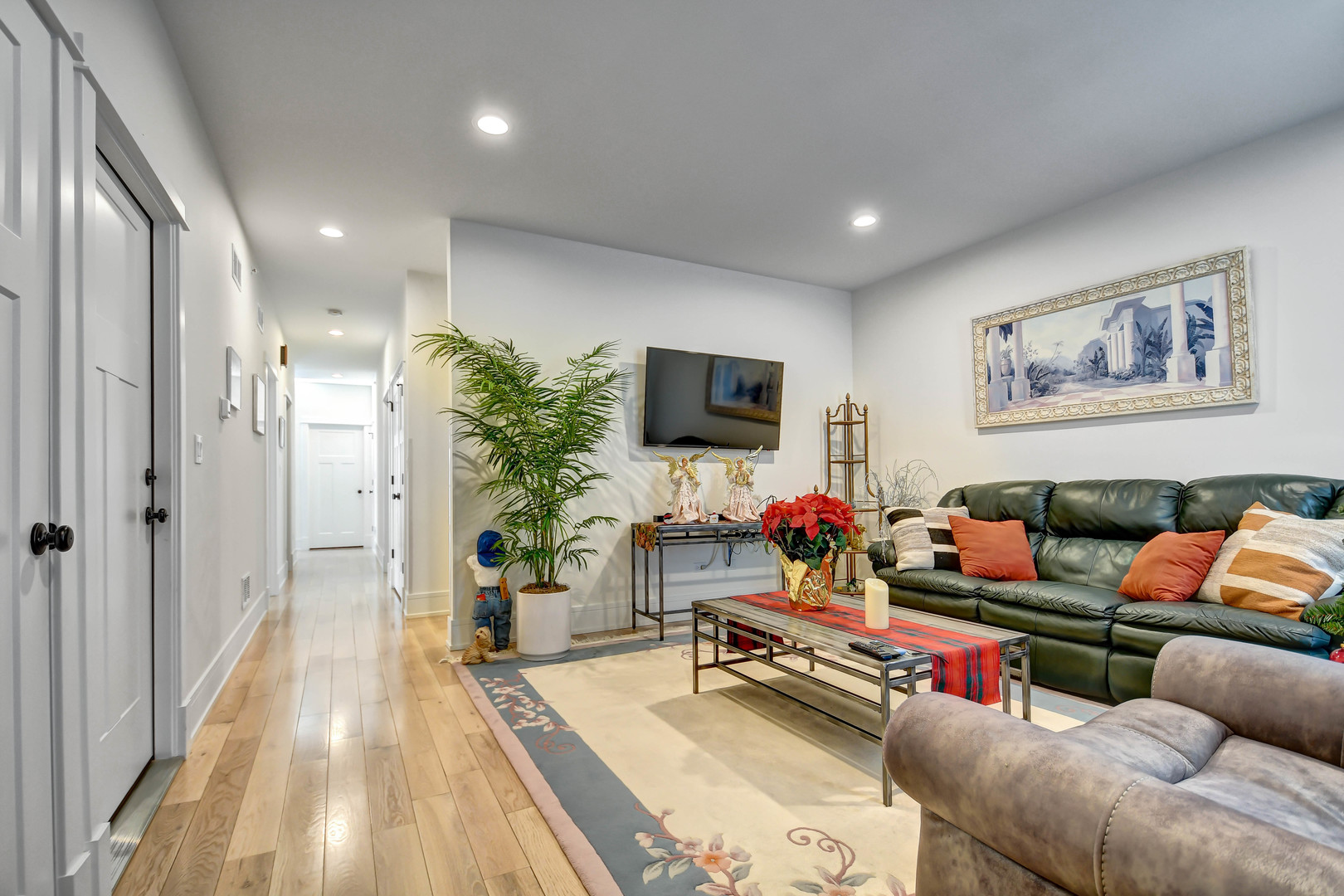 8332 S 78th Court, Justice, IL 60458