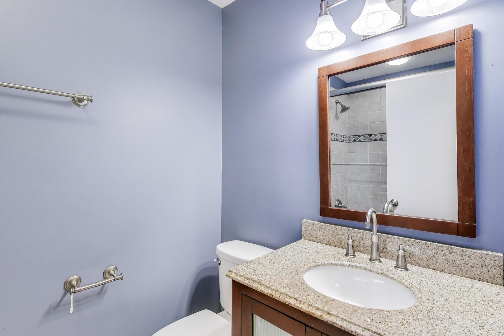 180 N Prairie Drive, Addison, IL 60101