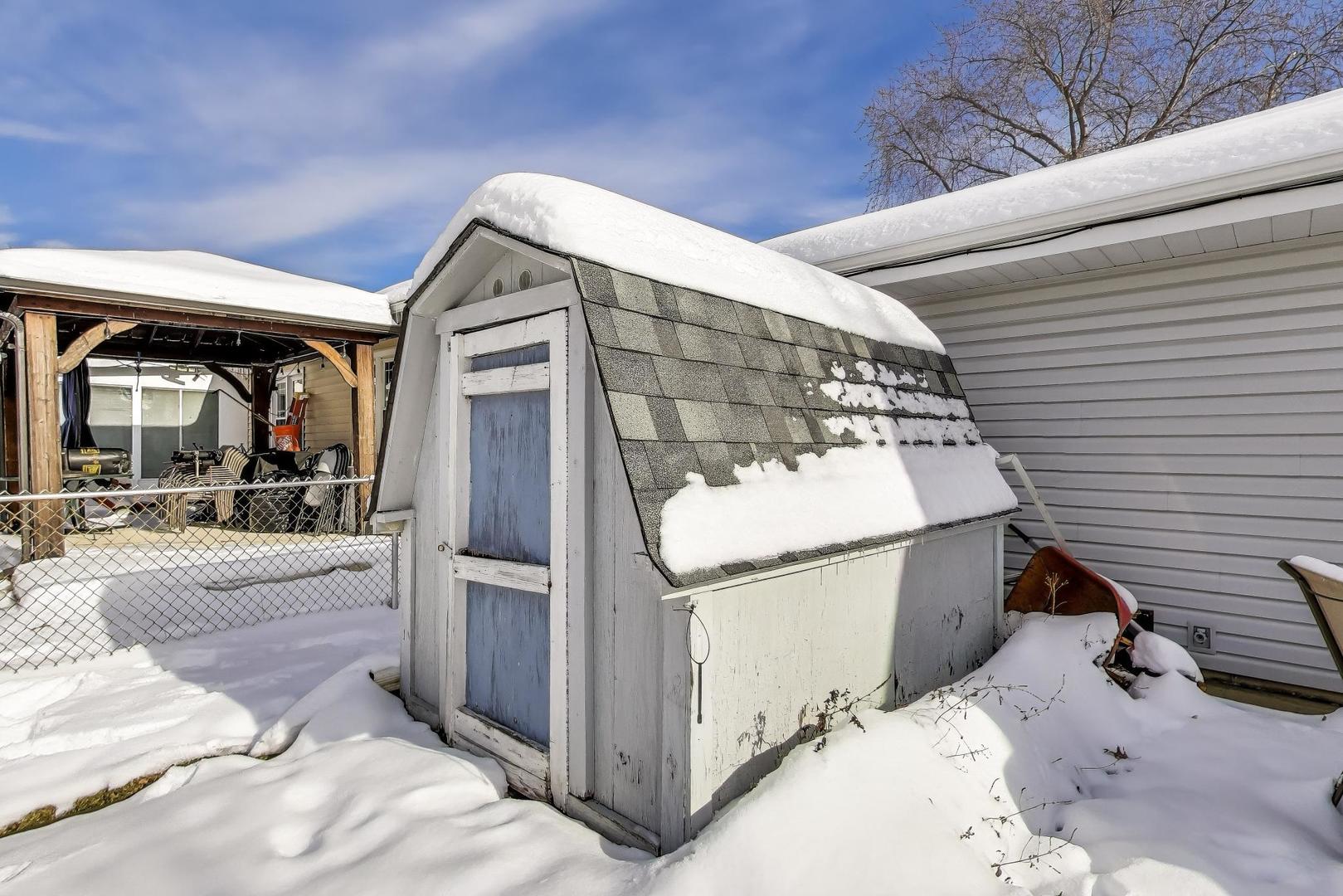 180 N Prairie Drive, Addison, IL 60101