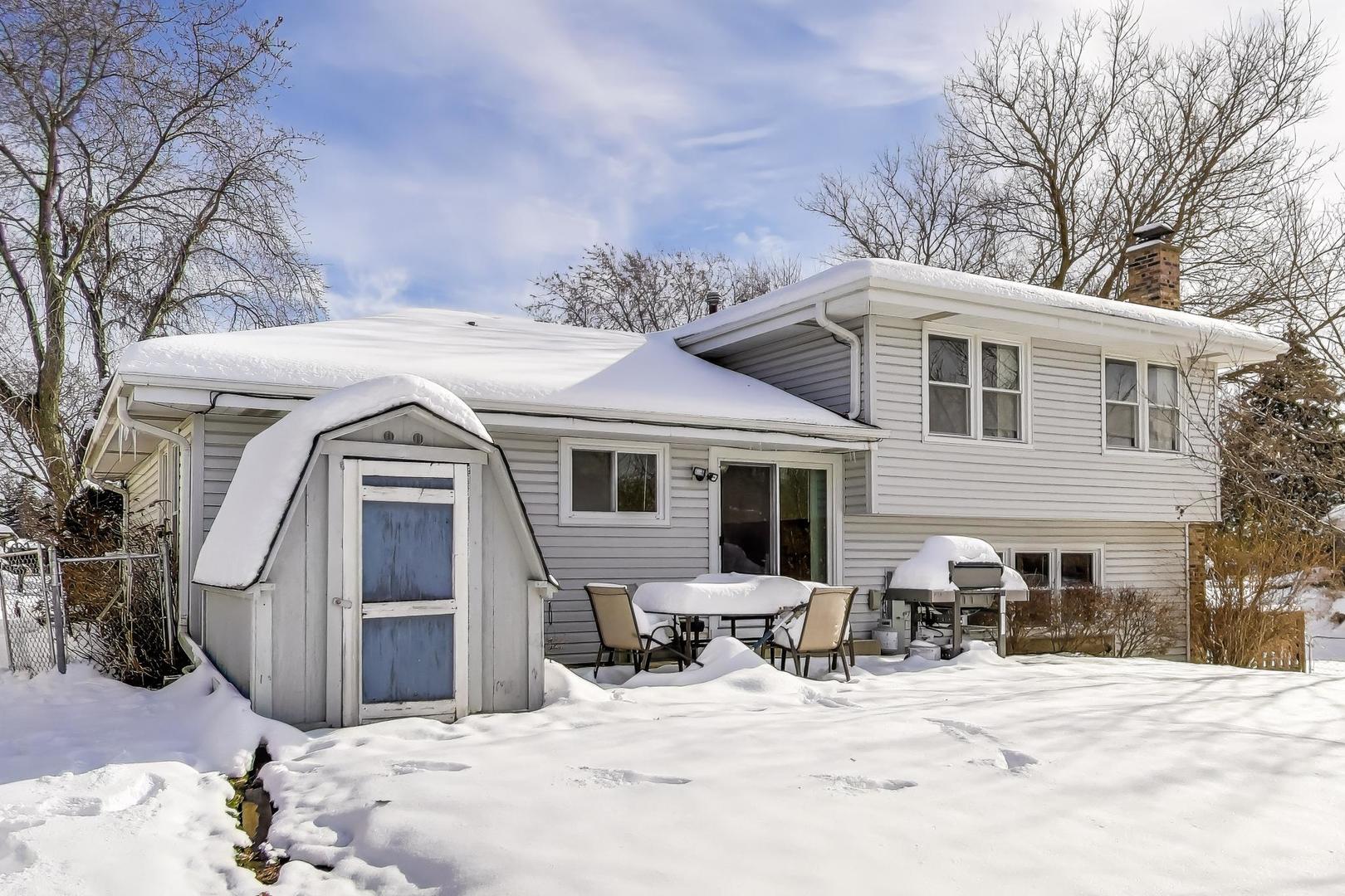 180 N Prairie Drive, Addison, IL 60101