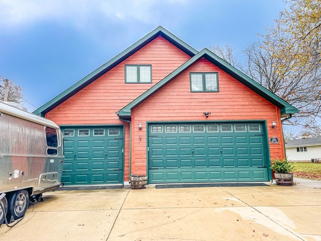 24121 64th Place, Salem, WI 53168