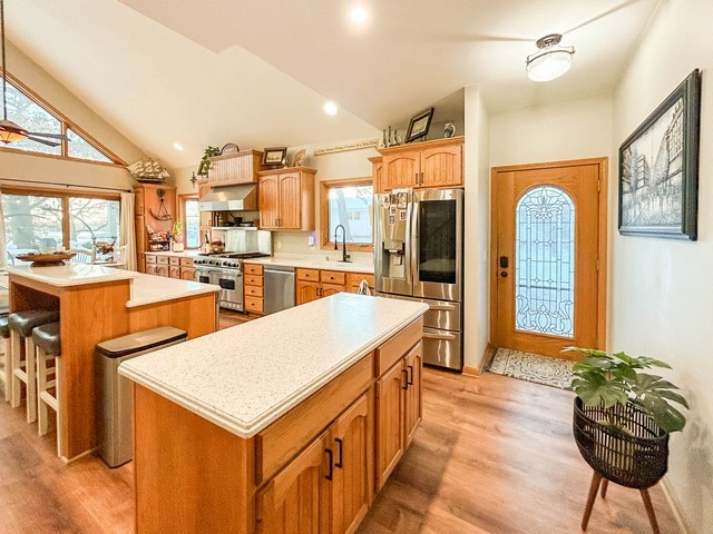 24121 64th Place, Salem, WI 53168