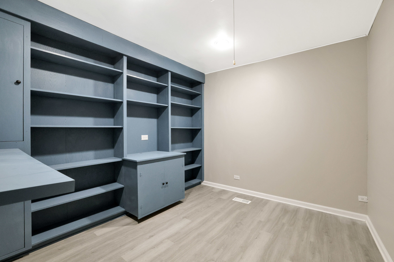 Hoffman Estates, IL 60169