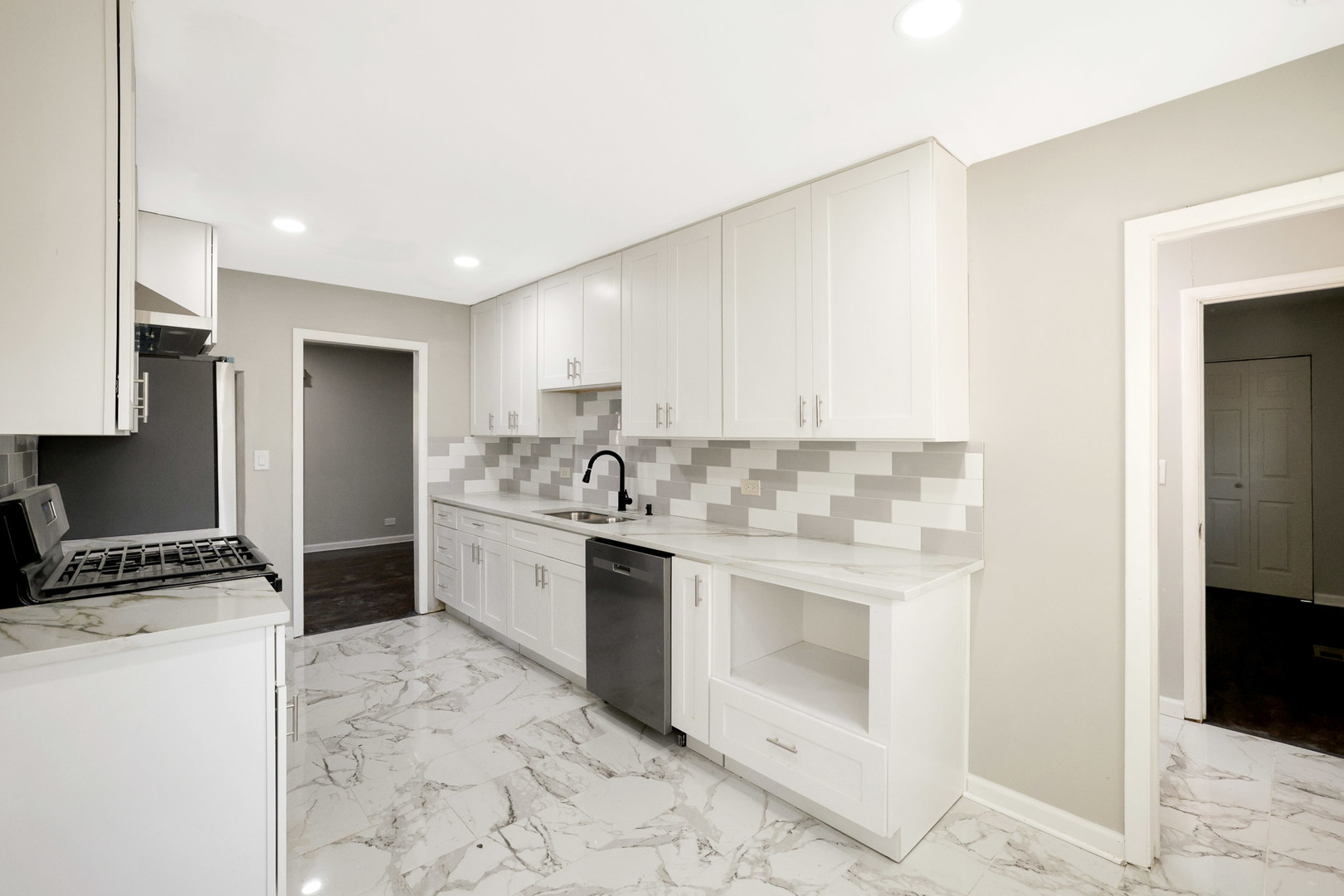 Hoffman Estates, IL 60169