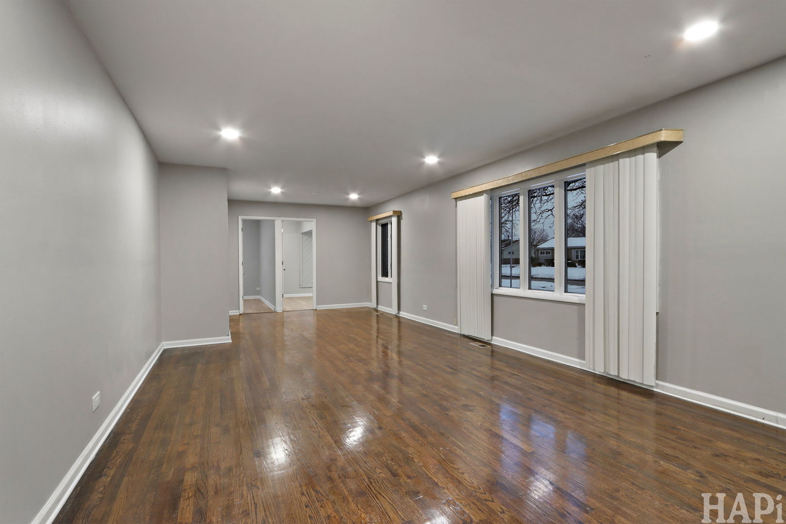 75 Carthage Lane, Hoffman Estates, IL 60169