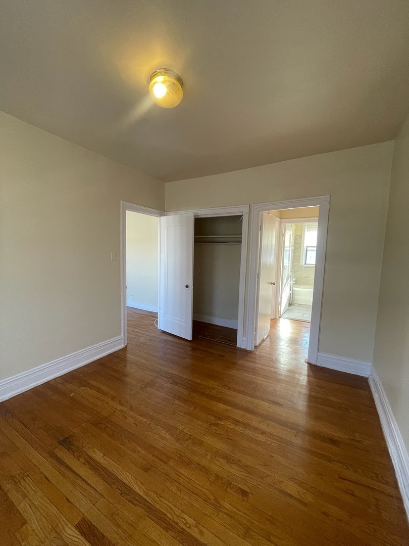 117 E 68th Street #3, Chicago, IL 60637