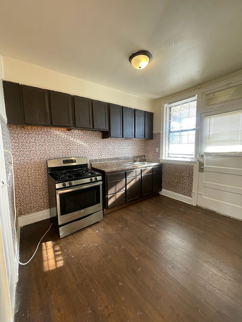 117 E 68th Street #3, Chicago, IL 60637