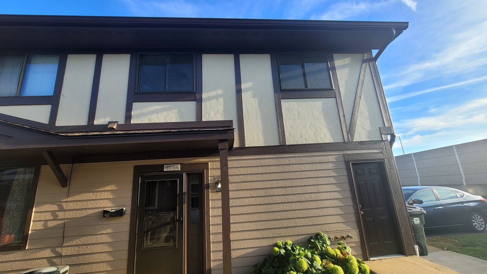 6084 Fremont Drive #6084, Hanover Park, IL 60133