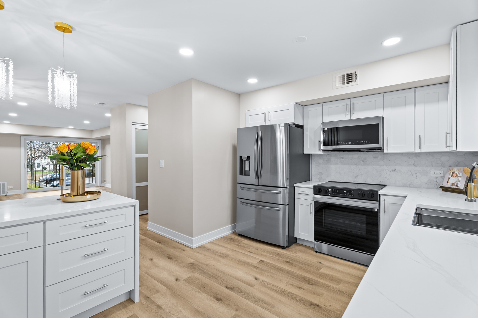 129 W Brandon Court #23, Palatine, IL 60067