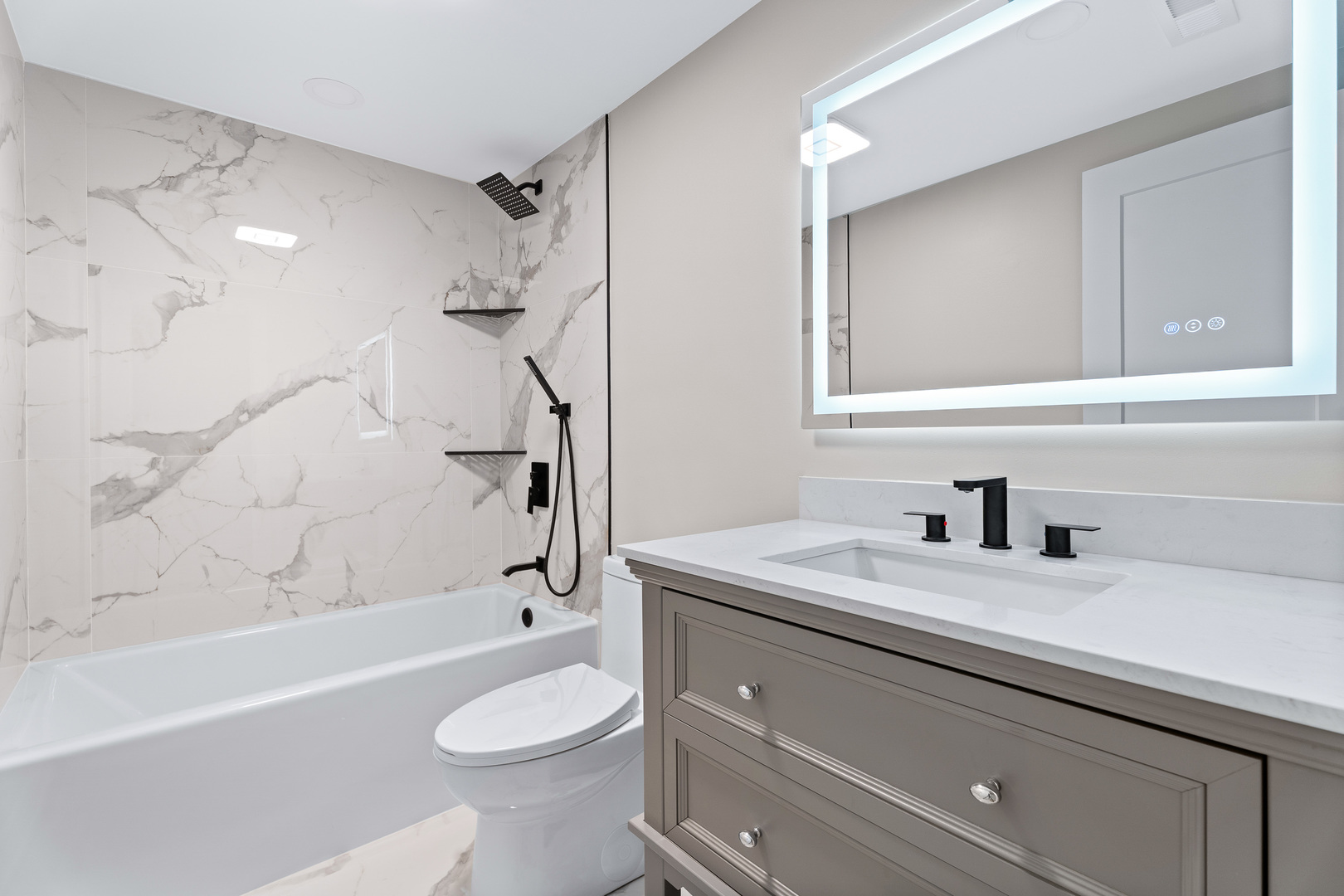 129 W Brandon Court #23, Palatine, IL 60067