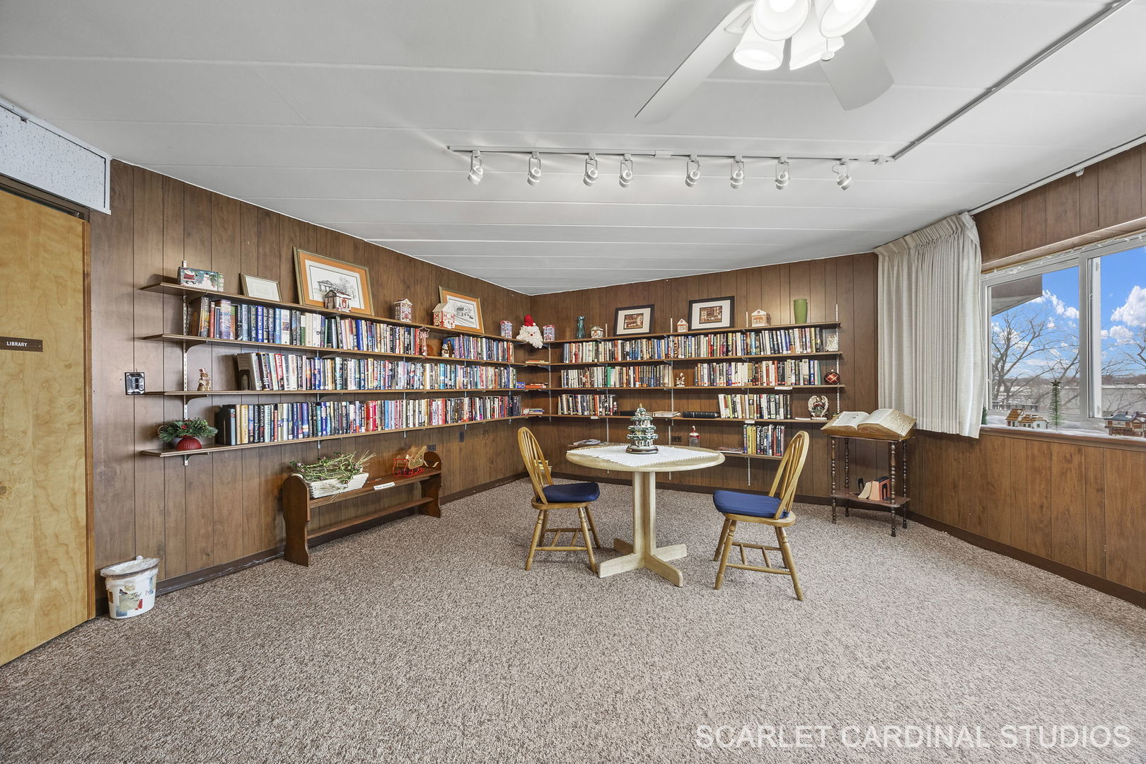 5540 Walnut Avenue #7B, Downers Grove, IL 60515