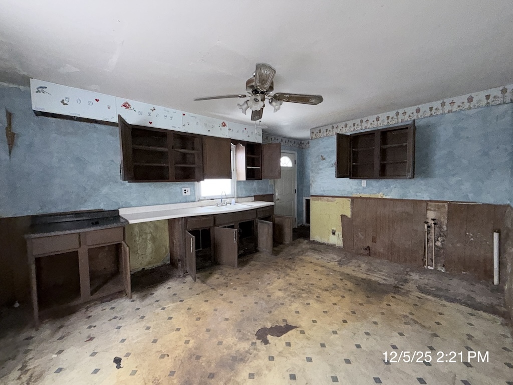 2171 221st Street, Sauk Village, IL 60411