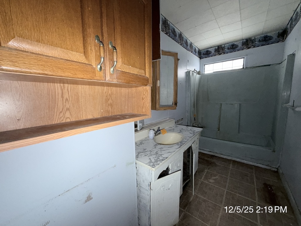 2171 221st Street, Sauk Village, IL 60411