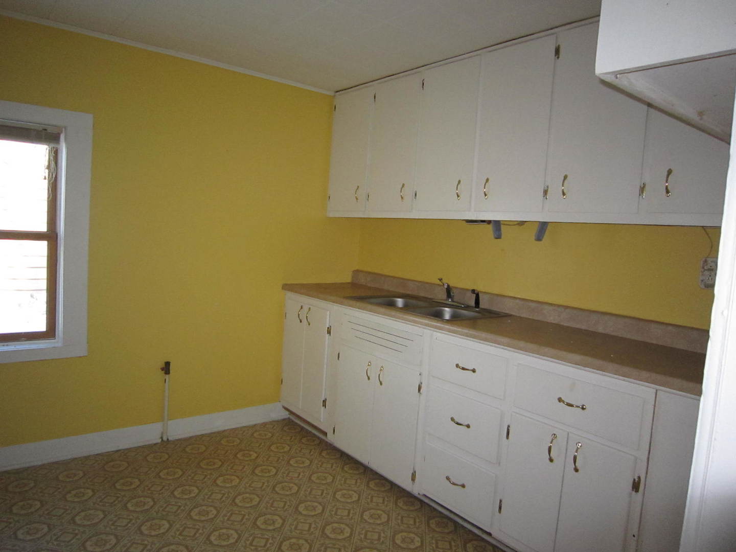 12701 304th Avenue #2, Trevor, WI 53179