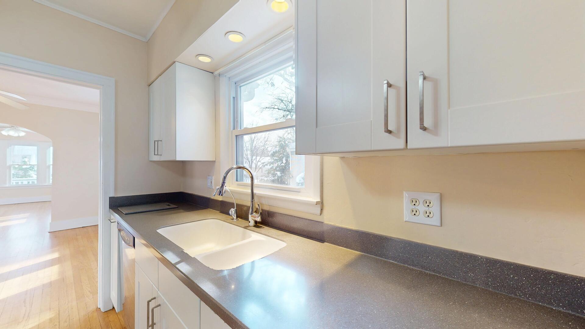 4512 Saratoga Avenue, Downers Grove, IL 60515