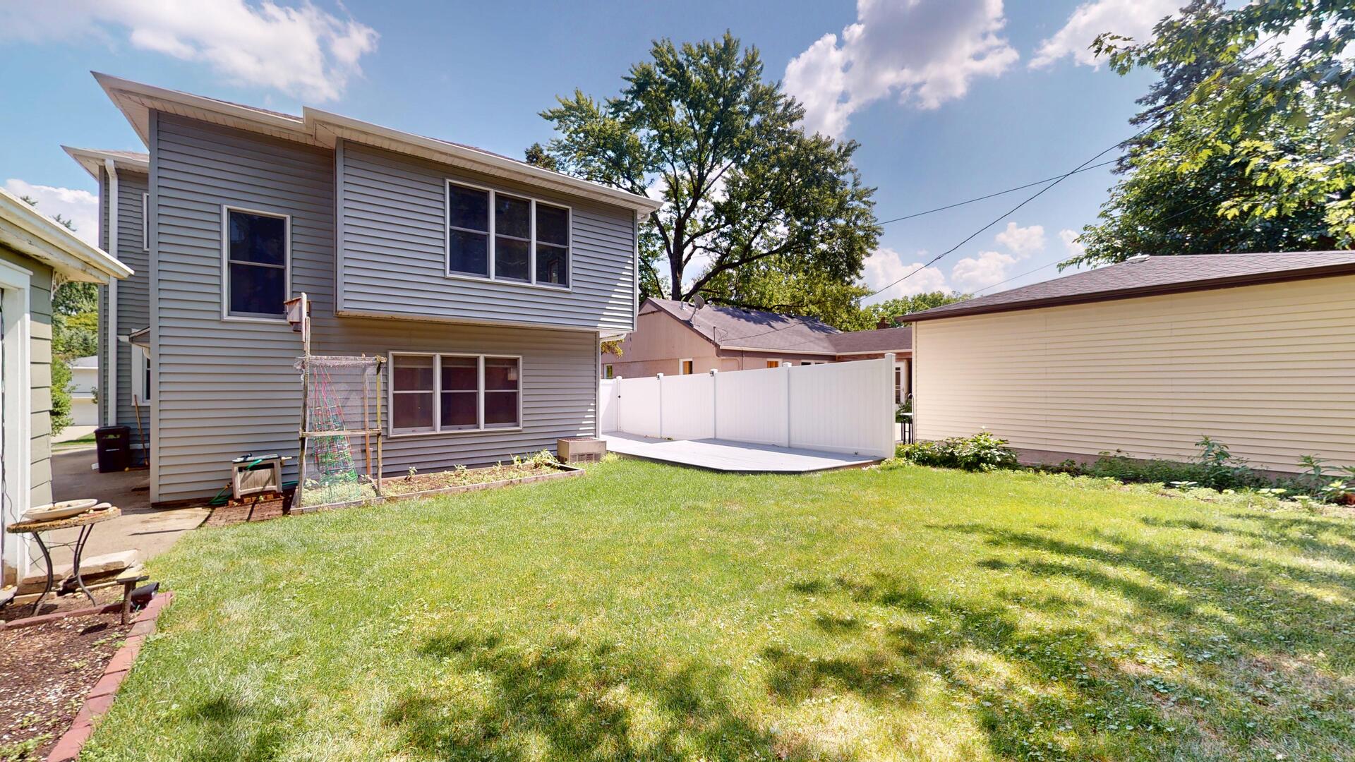 4512 Saratoga Avenue, Downers Grove, IL 60515