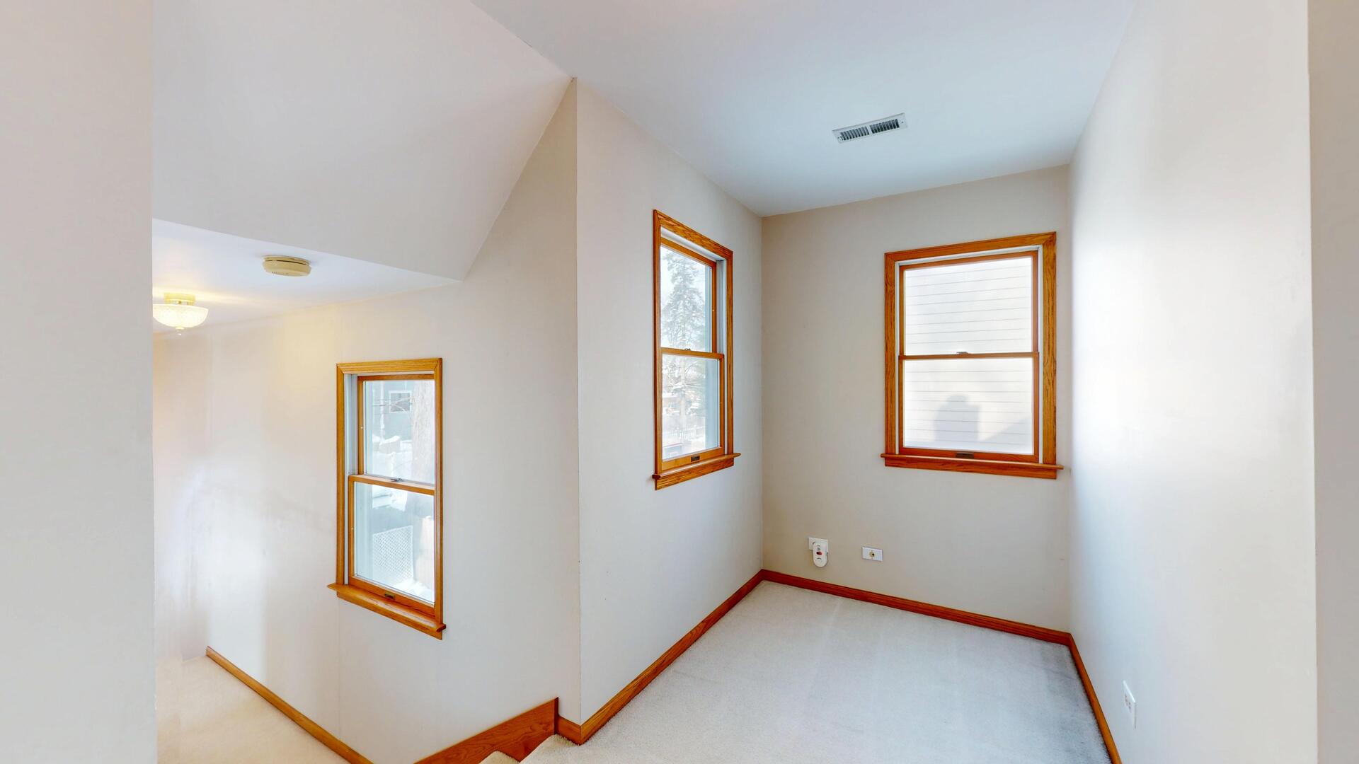 4512 Saratoga Avenue, Downers Grove, IL 60515