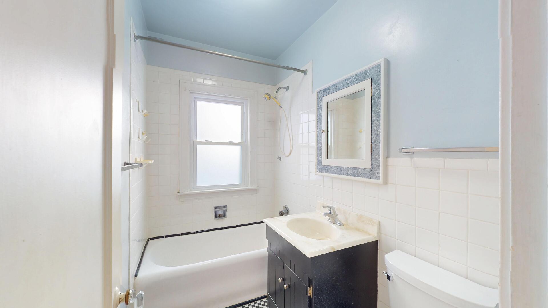 4512 Saratoga Avenue, Downers Grove, IL 60515