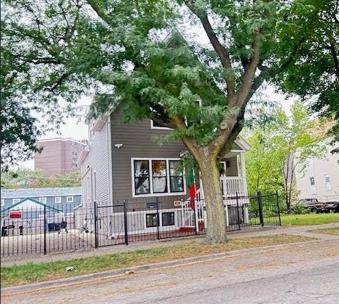 4250 S Wells Street, Chicago, IL 60609