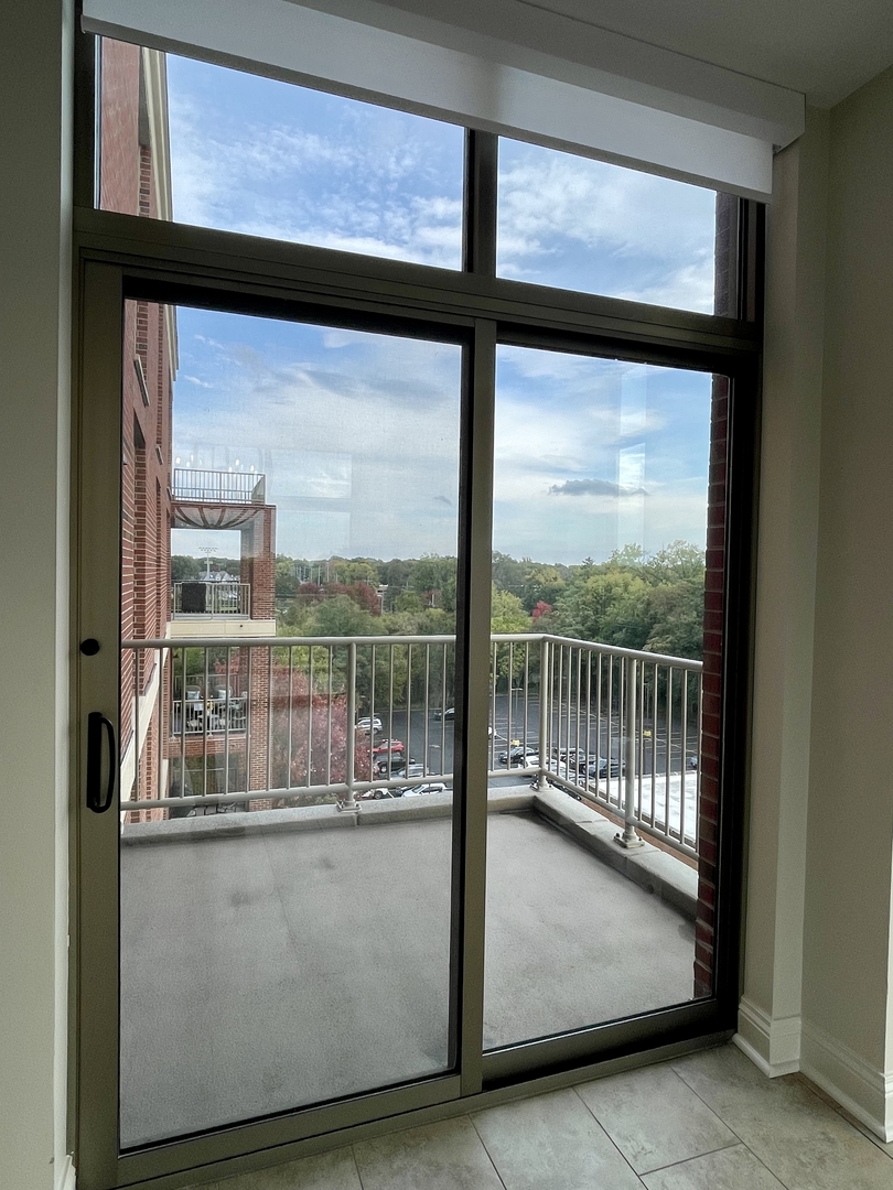 520 S WASHINGTON Street #604, Naperville, IL 60540